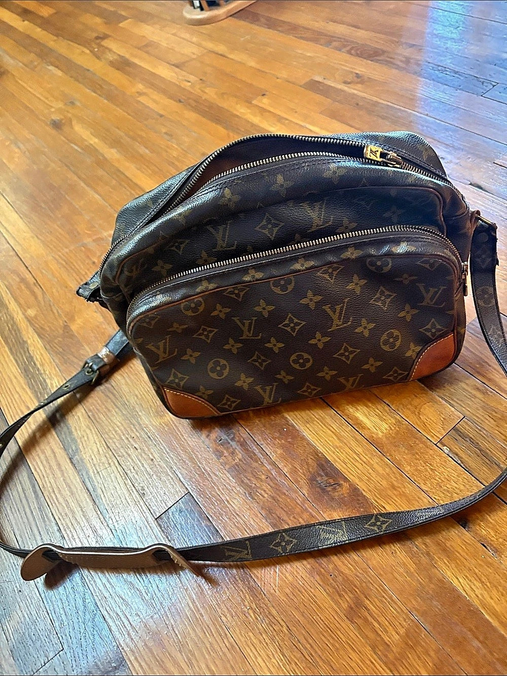 Louis Vuitton Saumur 30 Monogram Crossbody Bag Brown & Black